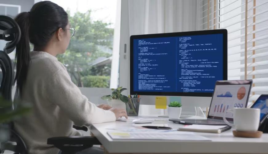 鸡冠区企业数字化解决方案:机器学习赋能商业模式升级的核心路径